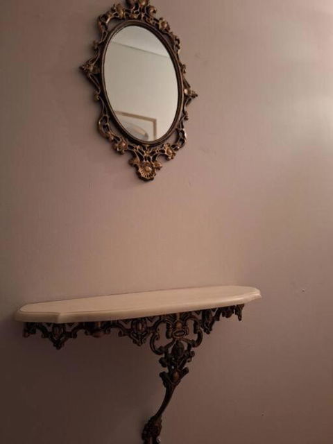 A Rosy House In Roselands - Tourism Search 3