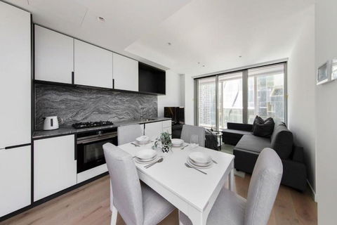 A Spacious & Lux Apt For 5 Next To Southern Cross - Tourism Search 3
