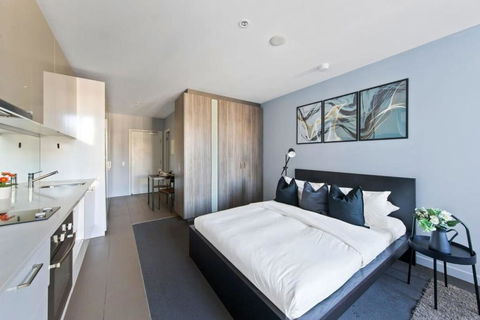 A Stylish & Comfy Studio Next To Southern Cross - Tourism Search 4