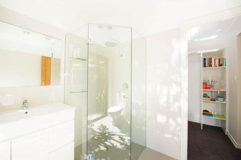 A Suite Spot In The Hills - Tourism Search 3