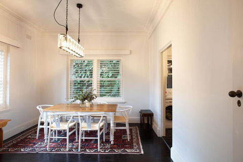 A Touch Of Pink, Bellevue Hill IH - Tourism Search 3