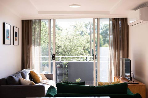 A Wabi-Sabi Style Apartment At City - Tourism Search 0