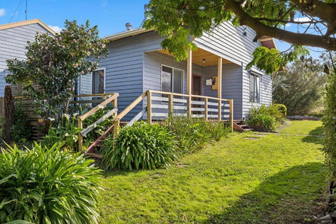 Abbott Abode - Tourism Search 0