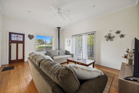 Abbott Abode - Tourism Search 3