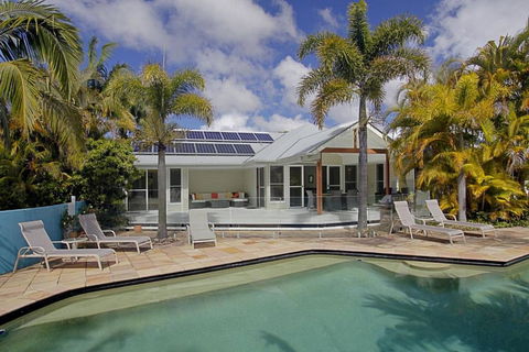A Perfect Stay - Abode At Byron - Tourism Search 0