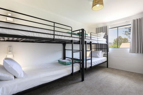 Abode Mooloolaba, Backpackers & Motel Rooms - Tourism Search 2