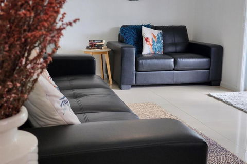Abode On Market In The Heart Of Woolgoolga - Tourism Search 1