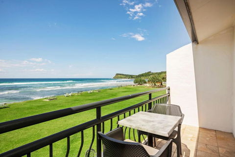 Absolute Beachfront Apartment 9T - Tourism Search 4