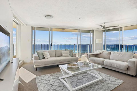 Absolute Beachfront Apartment - Tourism Search 2