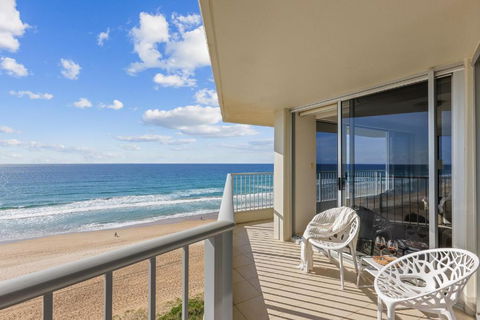 Absolute Beachfront Apartment - Tourism Search 1