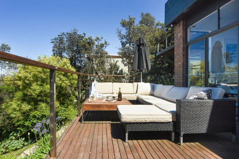Absolute Beachfront - Tourism Search 3