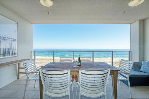 Absolute Kirra By EcoTime - Tourism Search 2