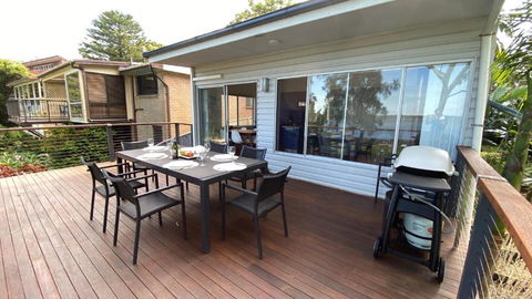 Absolute Lakefront House - Enjoy The Sunrise - Tourism Search 1