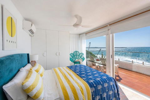 Absolute Oceanfront Yamba - Oceanstays - Tourism Search 4