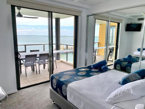Absolute Waterfront - Tropical Oasis Over The Water - Tourism Search 4