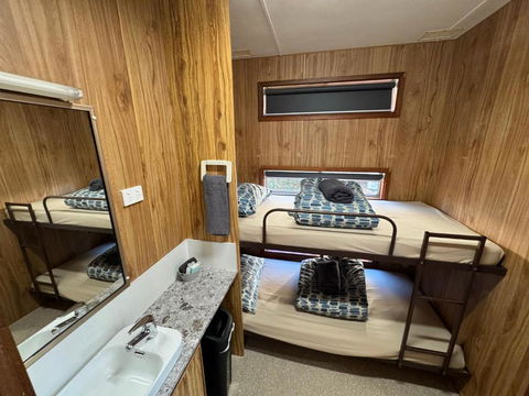 Acacia Caravan Park & Holiday Units - Tourism Search 3