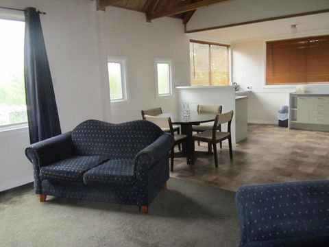 Acacia Cottage - Tourism Search 4