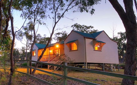 Accommodation Creek Cottages & Sundown View Suites - Tourism Search 1