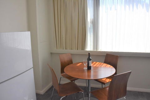 Accommodation Sydney CBD - Hyde Park Plaza Park View 38 College Street Studio Apartment - Tourism Search 2