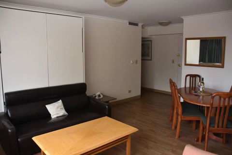 Accommodation Sydney: Hyde Park View 2 Bedroom 1 Bathroom Pet Friendly Apartment - Tourism Search 2
