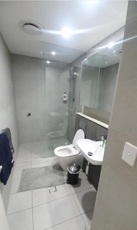 Accor Stadium Luxury - 3 Bed 2 Baths, Sleeps 6, Pool, Parking If Available- NO PARTIES - Tourism Search 1
