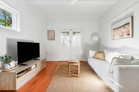 Acland Art Deco - Coastal Chic By St Kilda Beach - Tourism Search 0