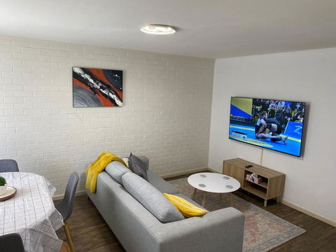 Affordable Inglewood Apartment+Pool - Tourism Search 0