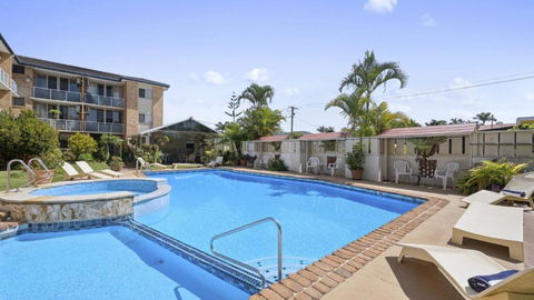 Affordable, Pool, Spa, Beach, Bbq, Sleeps 4 - Tourism Search 0