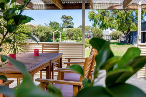 Agnes Cottage Bed & Breakfast - Tourism Search 4