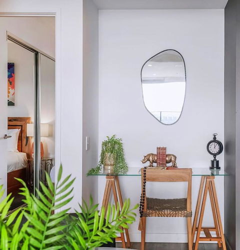 Above Brisbane King Suite With Rooftop Pool Deck - Tourism Search 4