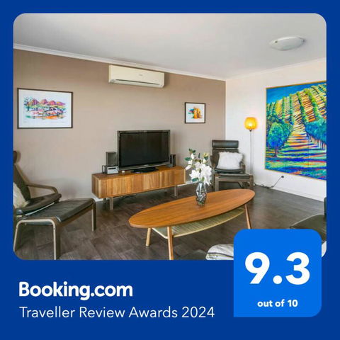 Absolute Waterfront Views And Kayaks - Tourism Search 4