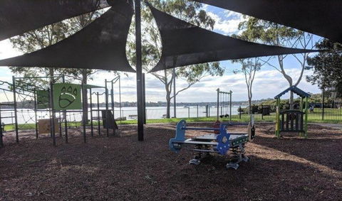 Aircabin - Five Dock - Stylish 2-Bed Apt Near Bay - Tourism Search 1
