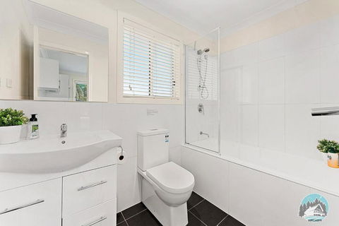 Aircabin - Oxley Park - Lovely & Comfy - 2 Beds - Tourism Search 4