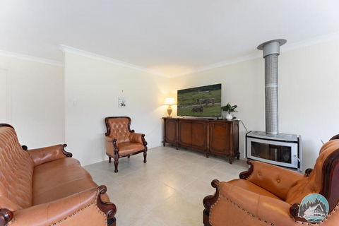 Aircabin - Wyong Creek - Comfy Rural Retreat House - Tourism Search 1