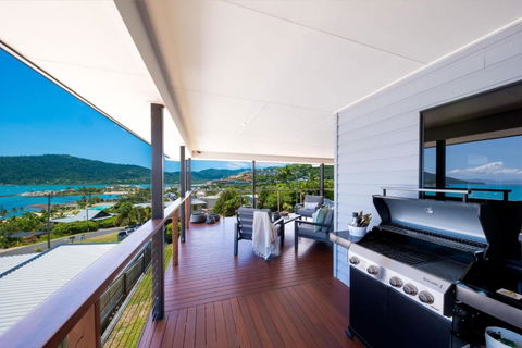 Airlie Oasis - Tourism Search 4