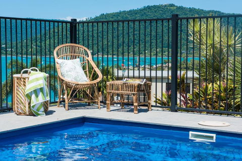 Airlie Oasis - Tourism Search 1