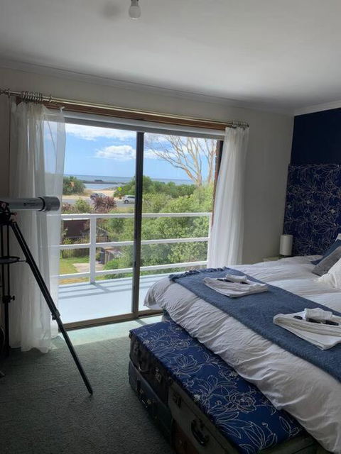 Al Mare - Mediterranean 4BR Retreat By The Sea - Tourism Search 0