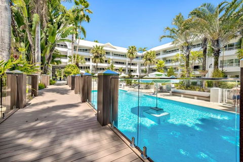 Alamanda At Palm Cove Directly On The Beach - Tourism Search 0