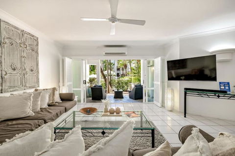 Alamanda At Palm Cove Directly On The Beach - Tourism Search 1