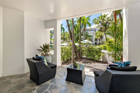 Alamanda At Palm Cove Directly On The Beach - Tourism Search 3