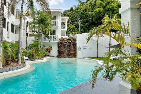 Alassio Poolside Resort - Palm Cove Beachfront Oasis - Tourism Search 0