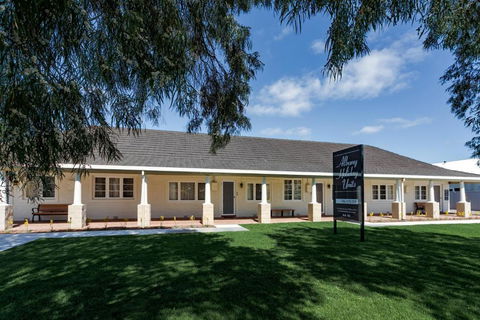 Albany Holiday Units - Tourism Search 0
