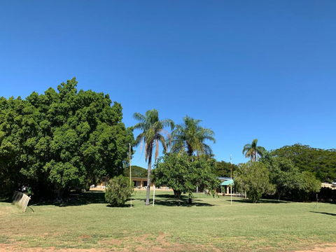 Albert Park Motor Inn-KING BEDS-POOL-SHADED PARKING - Tourism Search 3