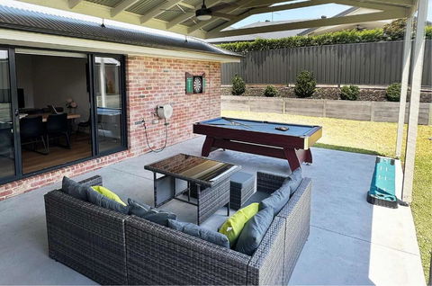 Albury Oasis - Tourism Search 0
