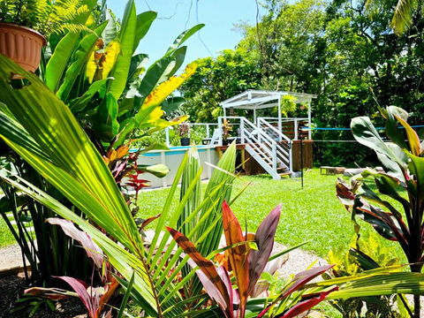 Alena Star House, Eco Retreat With Pool, Prime Position - Tourism Search 3