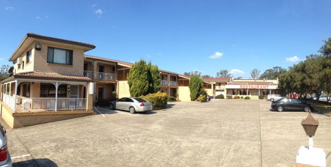 Alexander The Great Motel - Tourism Search 1