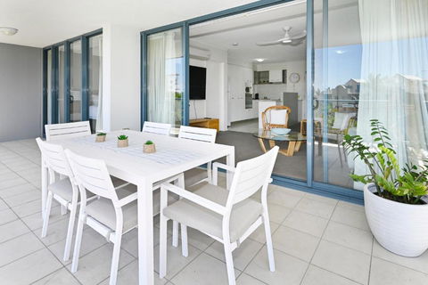 Alexandra Headland Resort Heaven, Pool / Beach ZD8 - Tourism Search 0