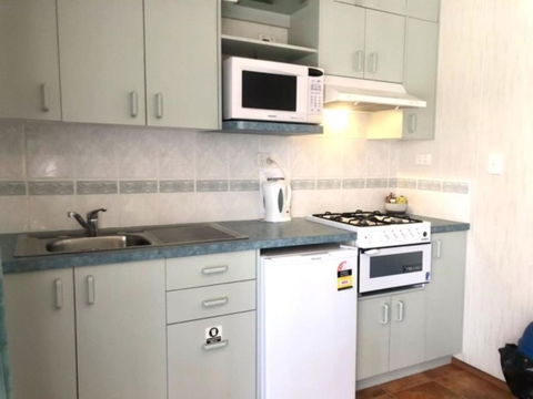 Alexandra Parklife Studio 3 - Tourism Search 4