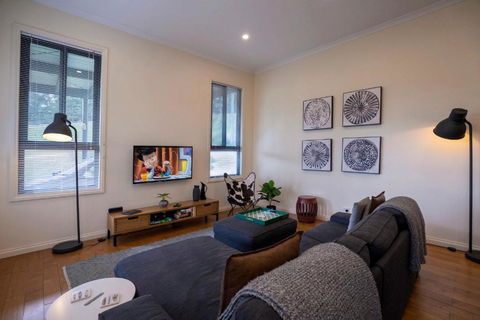 Alfies On Albert Daylesford - Tourism Search 0