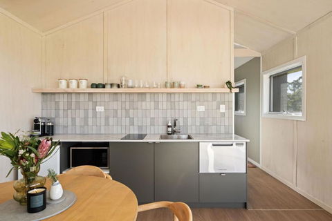 Alkira Cottage - Tourism Search 3
